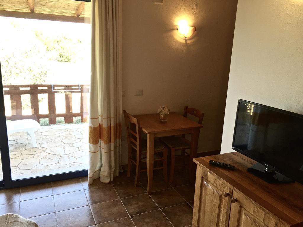 Agriturismo Mieleamaro Villa Olbia Bagian luar foto