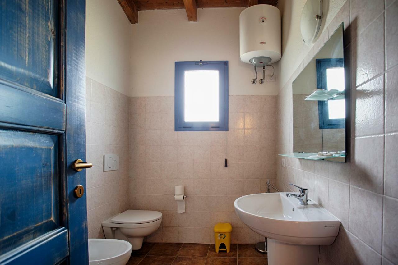 Agriturismo Mieleamaro Villa Olbia Bagian luar foto